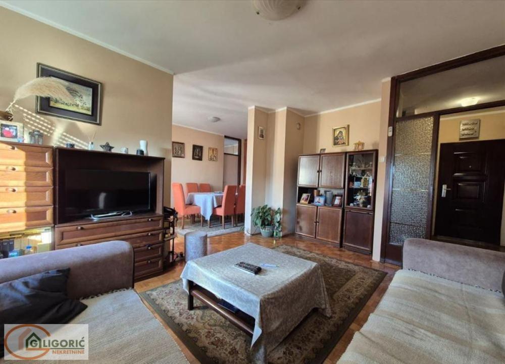 Slika 3 - Dunavski kej, Trosoban stan na prodaju, 77m2, 319.990€