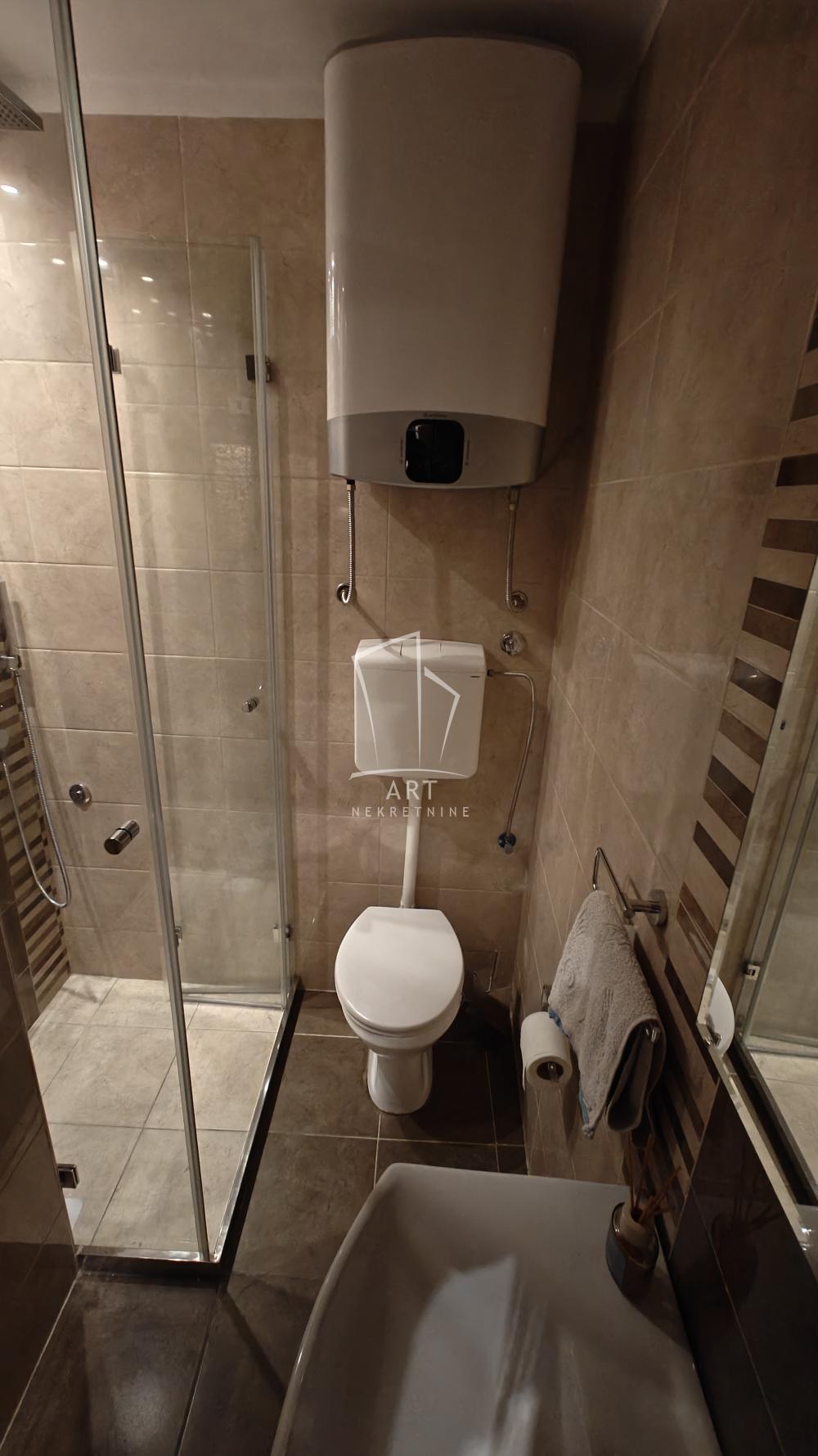 Slika 7 - Birčaninova, Četvorosoban stan za izdavanje, 95m2, 1.200€