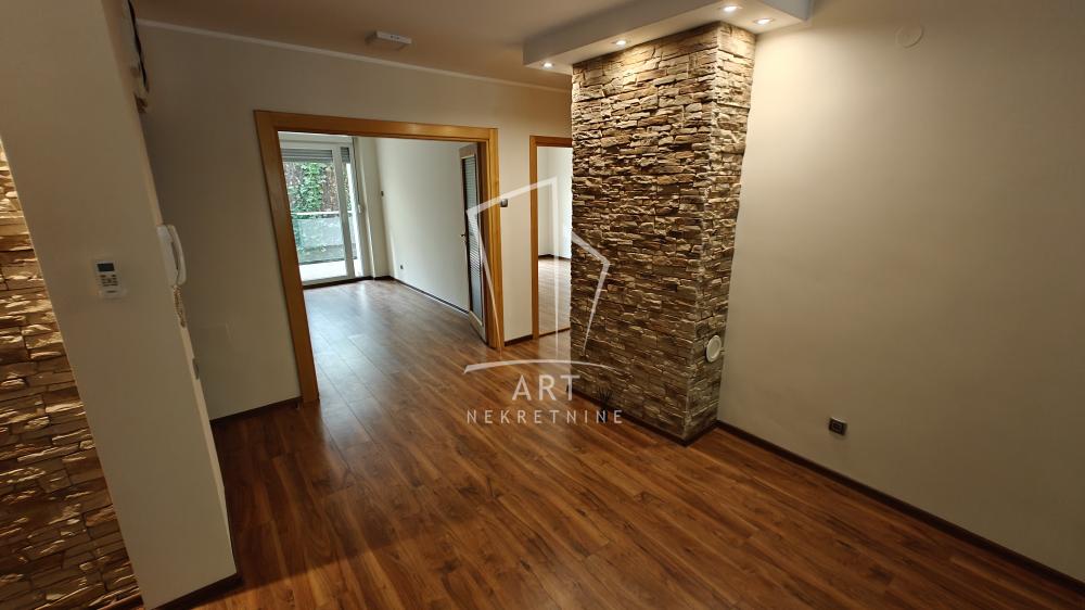 Slika 2 - Birčaninova, Četvorosoban stan za izdavanje, 95m2, 1.200€