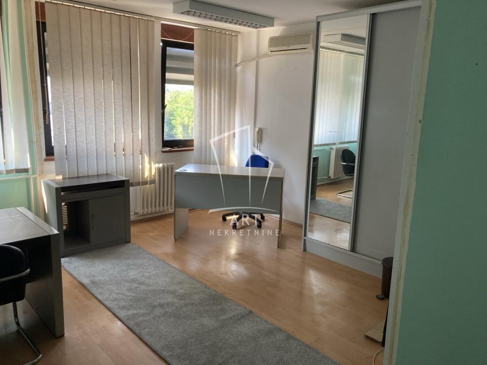 Glavna slika -Ustanička,  Lokal na prodaju, 31m2, 80.000€