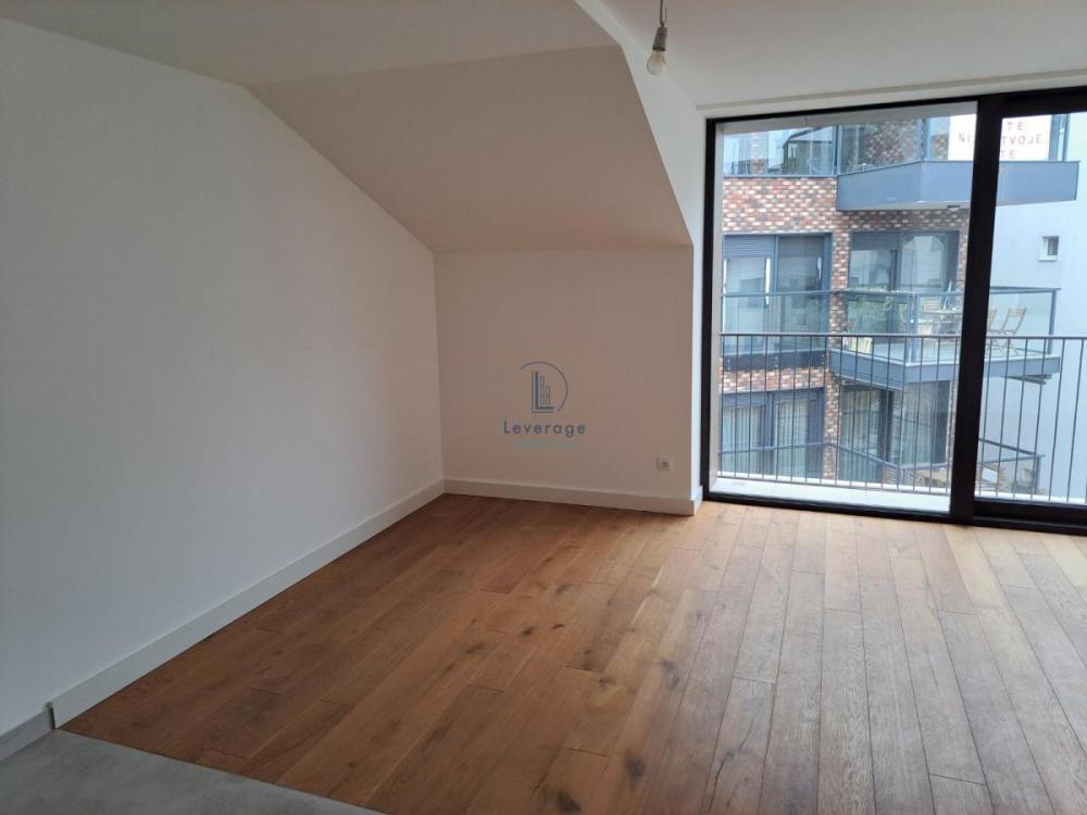 Slika 2 - Petosoban stan na prodaju, 183m2, 510.000€