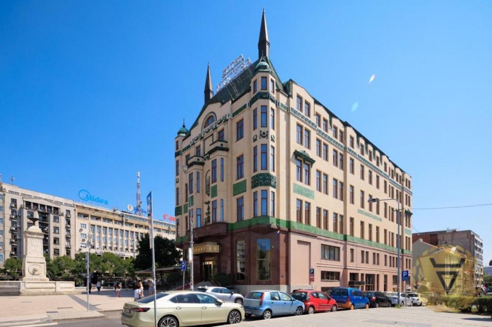 Glavna slika -Četvoroiposoban stan za izdavanje, 121m2, 2.200€