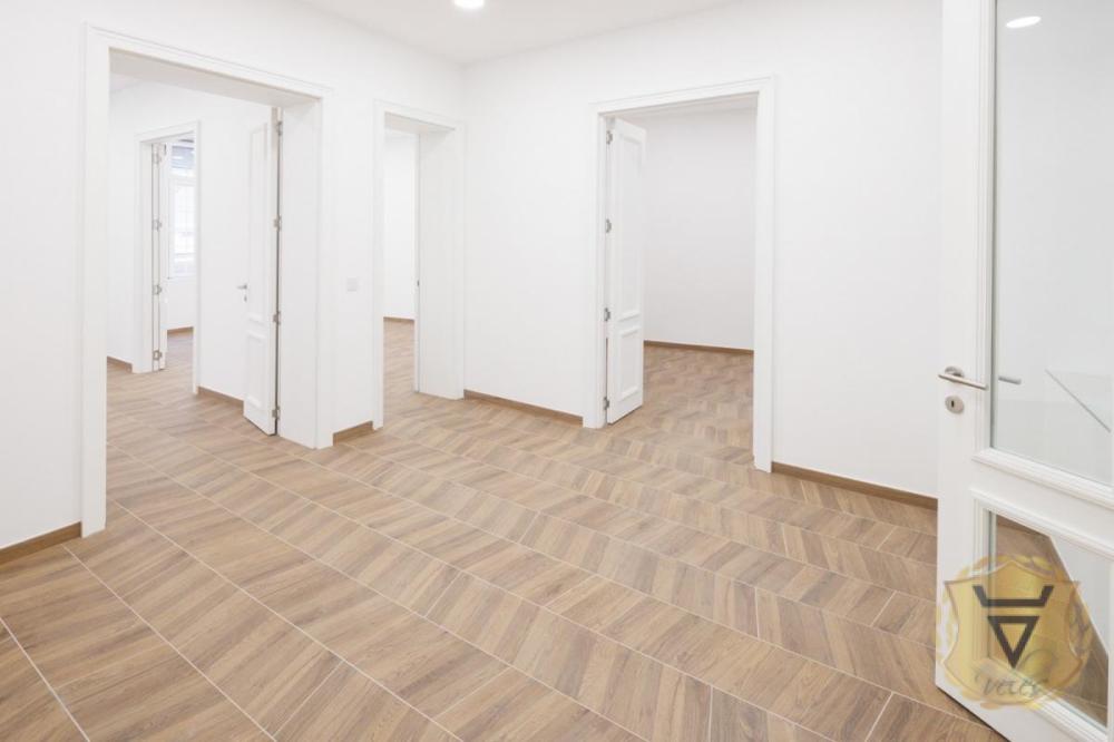Slika 9 - Četvoroiposoban stan za izdavanje, 121m2, 2.200€