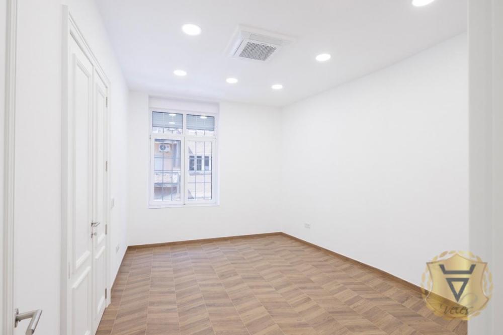 Slika 8 - Četvoroiposoban stan za izdavanje, 121m2, 2.200€