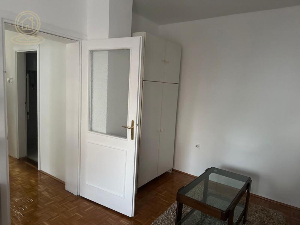 Slika 8 - Dvosoban stan za izdavanje, 54m2, 400€