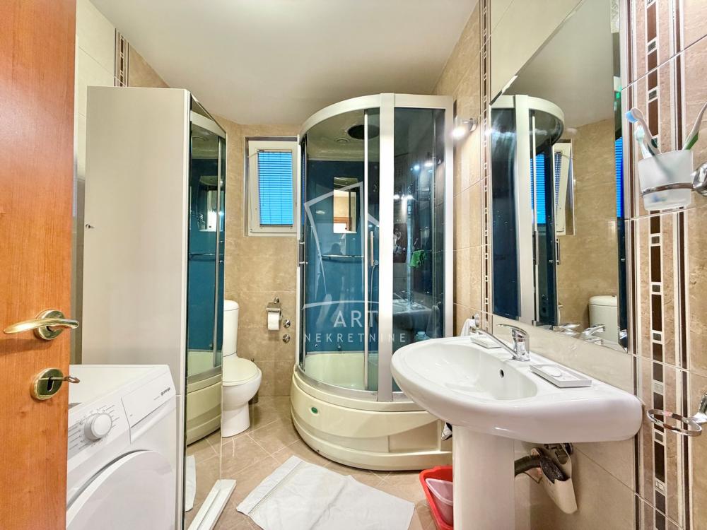 Slika 9 - Radoja Domanovića, Četvorosoban stan na prodaju, 102m2, 465.000€