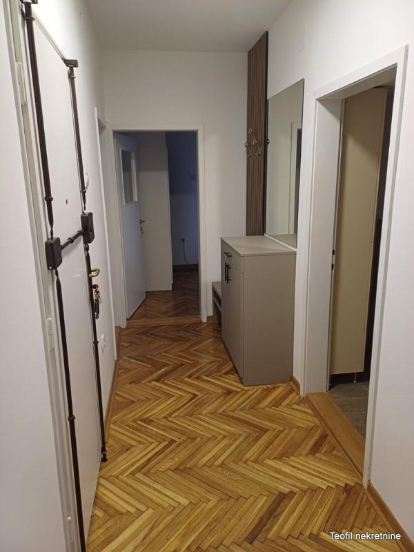 Slika 6 - Olivere Marković, Četvorosoban stan za izdavanje, 86m2, 950€