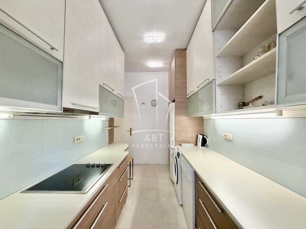 Slika 5 - Kneza Miloša, Trosoban stan na prodaju, 100m2, 500.000€