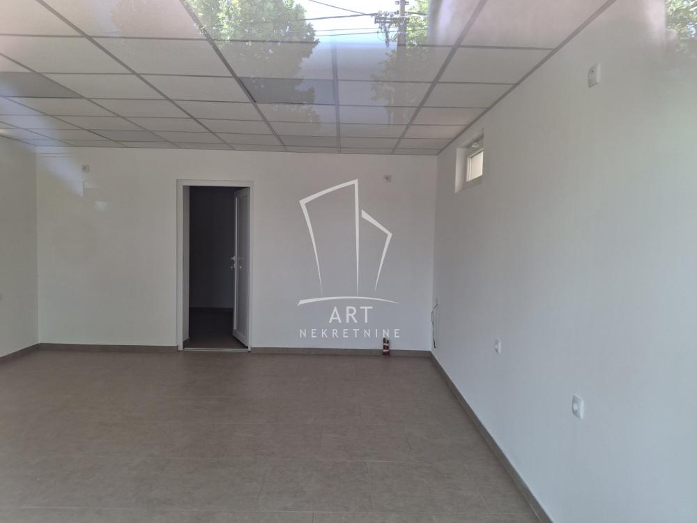 Slika 2 - Krnješevačka,  Lokal za izdavanje, 46m2, 350€