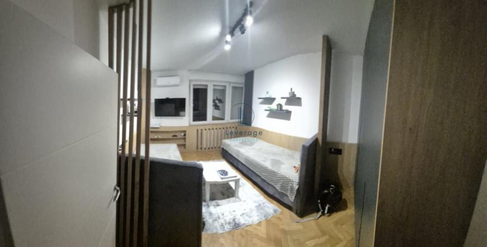 Slika 6 - Radoja Domanovića, Trosoban stan na prodaju, 64m2, 265.000€