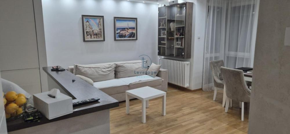 Slika 1 - Radoja Domanovića, Trosoban stan na prodaju, 64m2, 265.000€