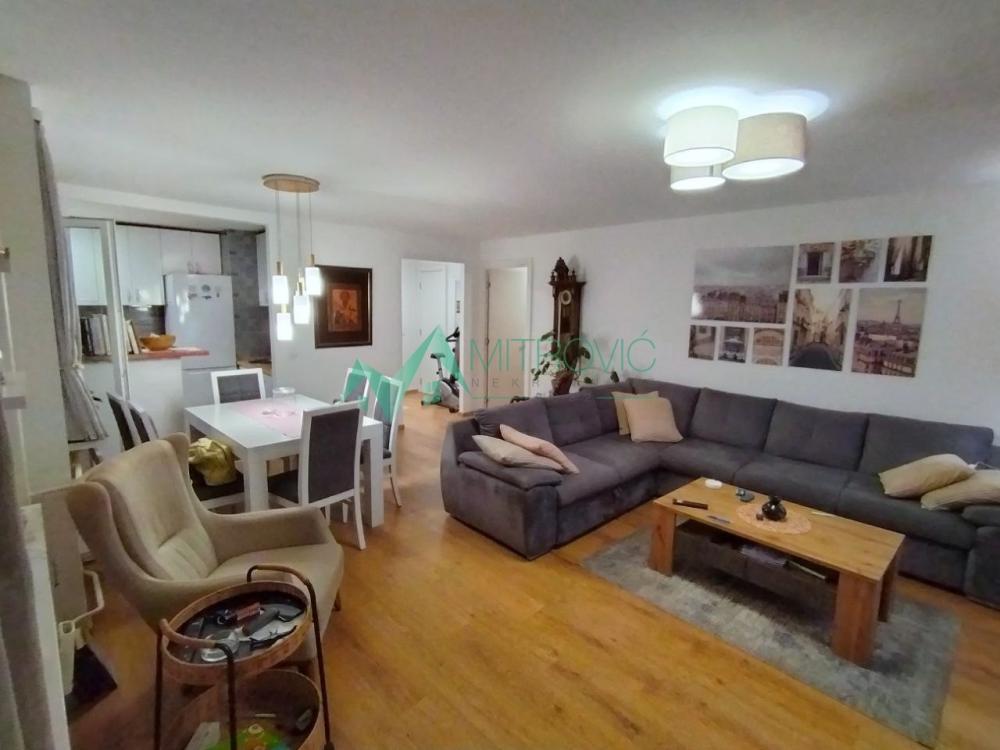 Glavna slika -Trosoban stan na prodaju, 76m2, 226.600€