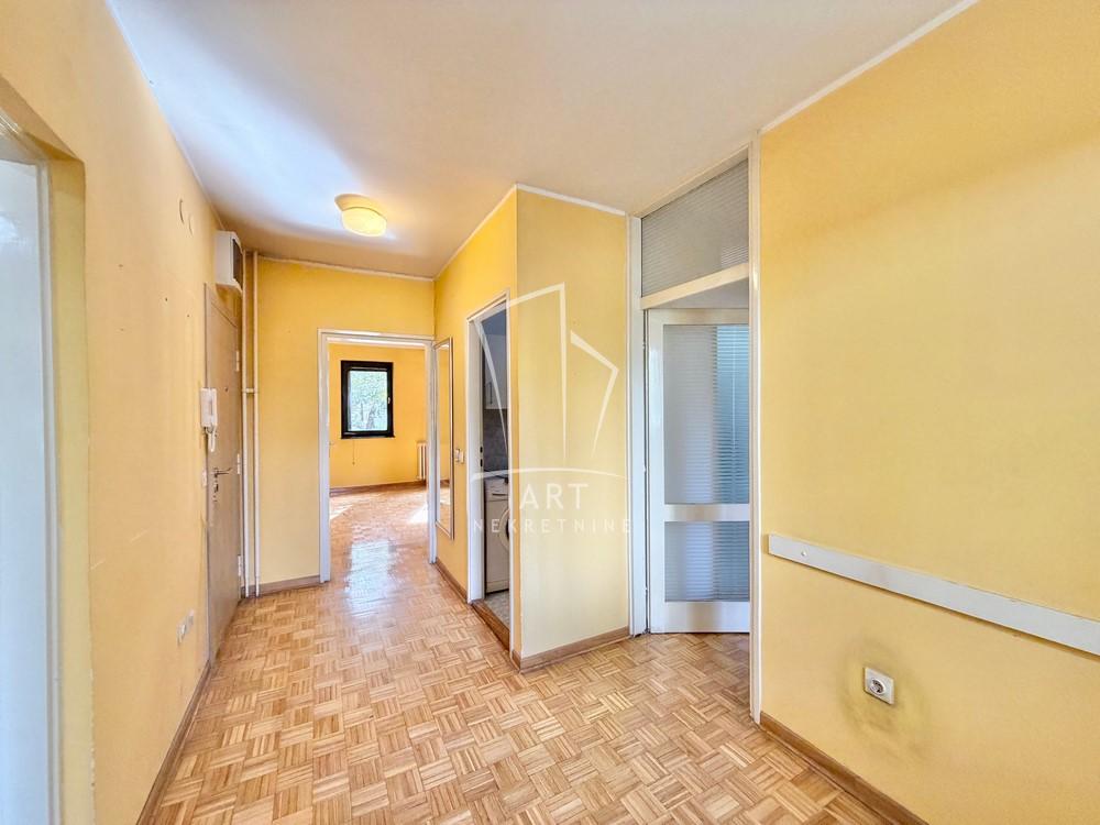 Slika 7 - Samjuela Beketa, Trosoban stan na prodaju, 71m2, 173.500€