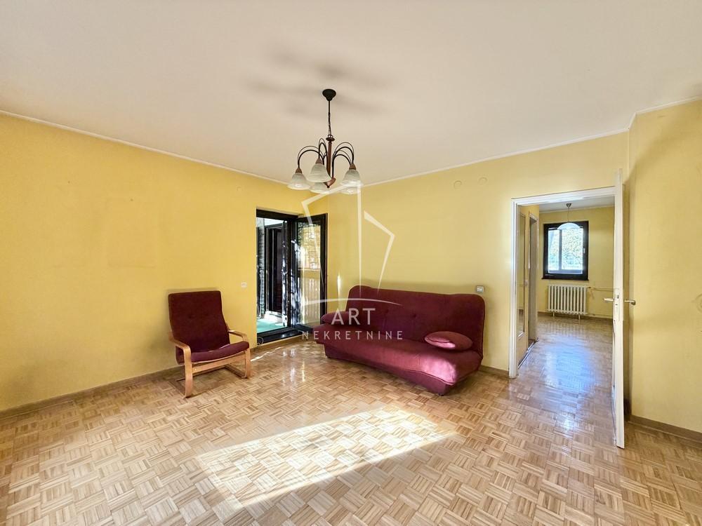 Slika 3 - Samjuela Beketa, Trosoban stan na prodaju, 71m2, 173.500€