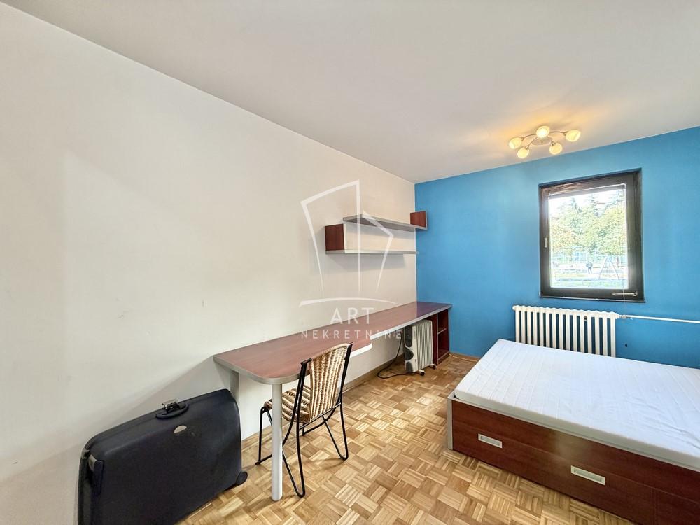 Slika 11 - Samjuela Beketa, Trosoban stan na prodaju, 71m2, 173.500€