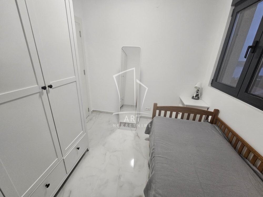 Slika 3 - Maršala Tita, Trosoban stan za izdavanje, 55m2, 550€