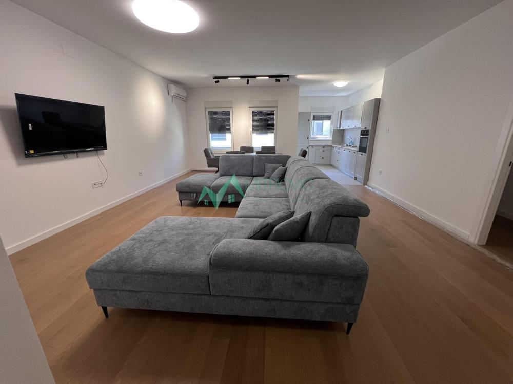 Slika 5 - Četvorosoban stan na prodaju, 111m2, 331.000€