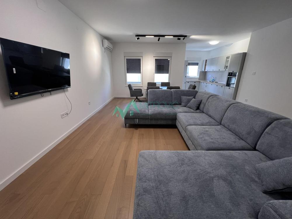 Slika 4 - Četvorosoban stan na prodaju, 111m2, 331.000€