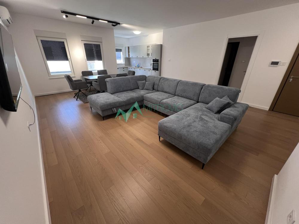 Slika 2 - Četvorosoban stan na prodaju, 111m2, 331.000€