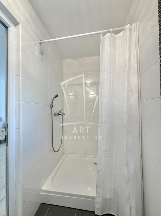 Slika 8 - Isidore Sekulić,  Kuća na prodaju, 145m2, 349.000€