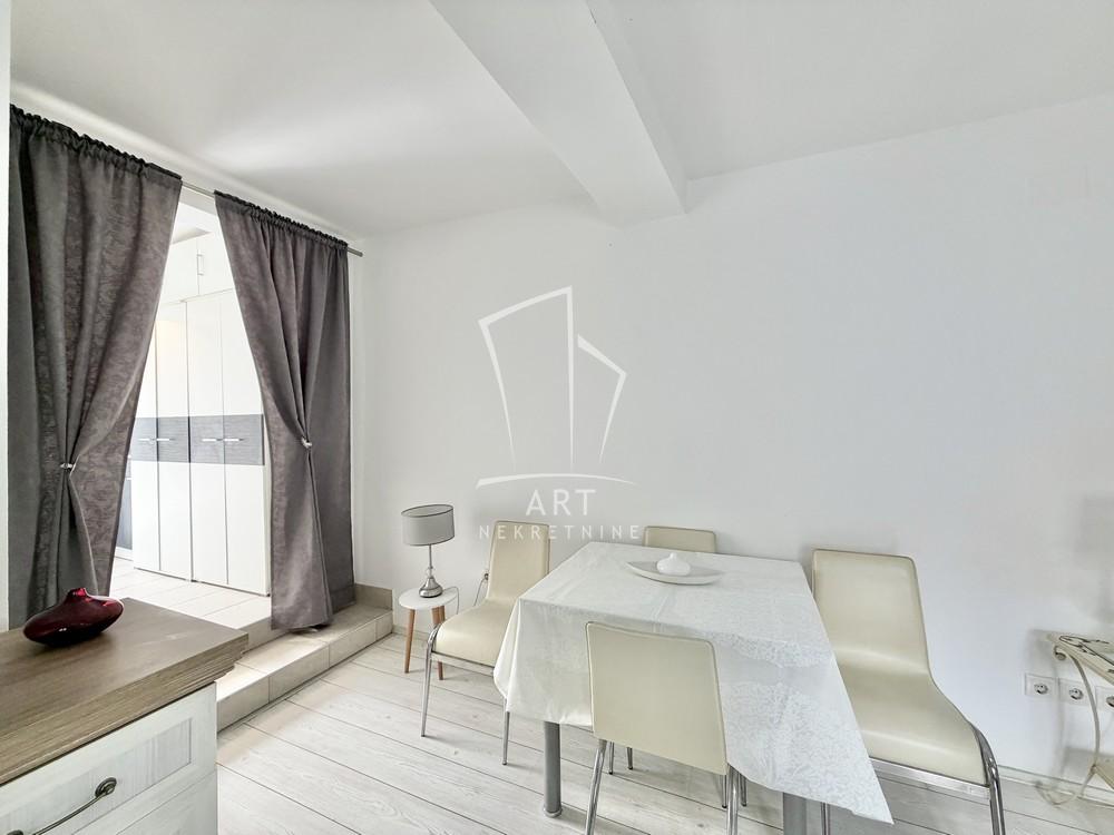 Slika 2 - Isidore Sekulić,  Kuća na prodaju, 145m2, 349.000€