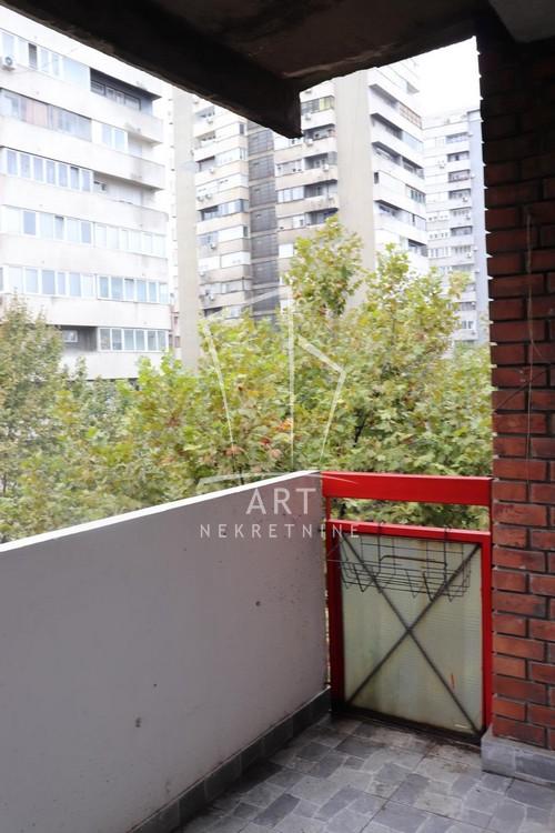 Slika 10 - 27. marta, Dvoiposoban stan za izdavanje, 64m2, 700€