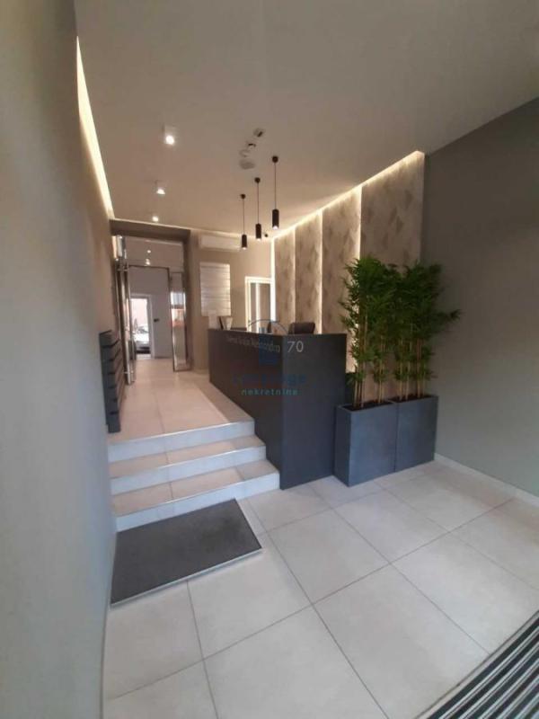 Slika 5 - Bulevar Kralja Aleksandra,  Lokal za izdavanje, 458m2, 6.412€