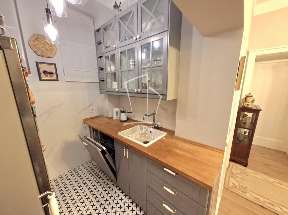 Slika 3 - Ustanička, Četvorosoban stan za izdavanje, 77m2, 700€