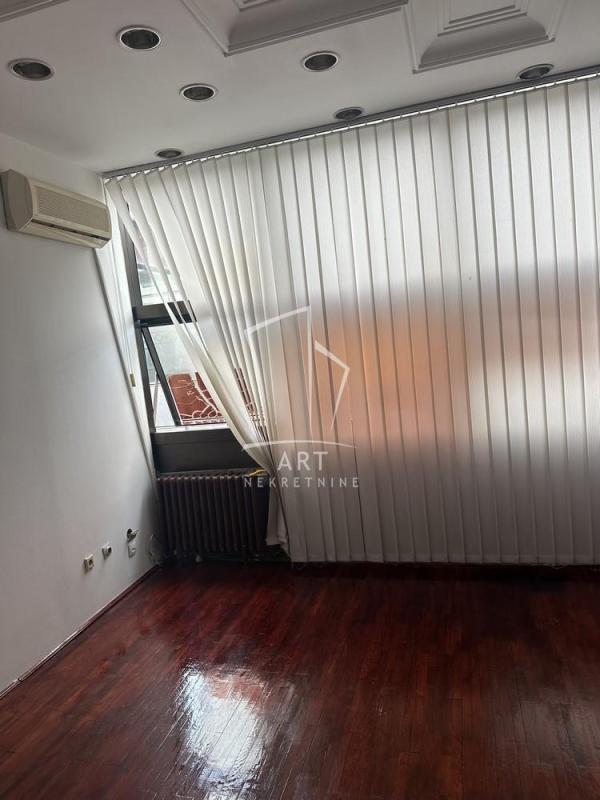 Slika 2 - Palmira Toljatija,  Lokal za izdavanje, 106m2, 1.300€