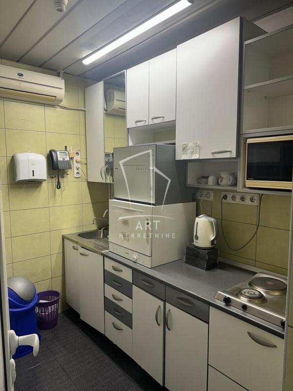 Slika 8 - Palmira Toljatija,  Lokal za izdavanje, 106m2, 1.300€