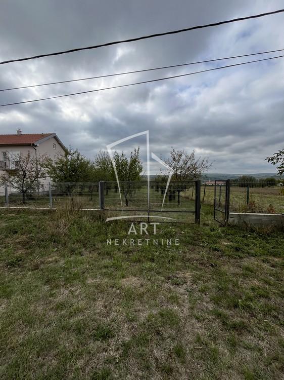 Slika 3 -  Plac na prodaju, Voždovac, Pinosava, 103.000€