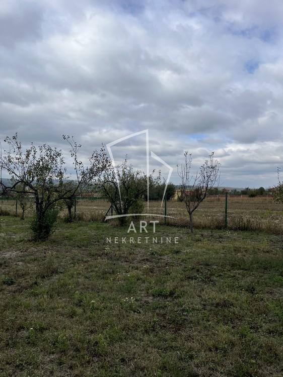 Slika 4 -  Plac na prodaju, Voždovac, Pinosava, 103.000€