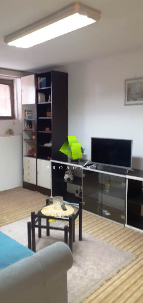 Slika 2 - Dvosoban stan za izdavanje, 49m2, 230€