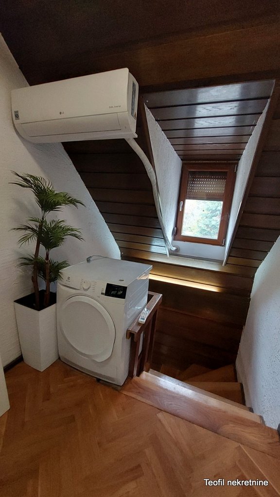 Slika 10 - Koste Racina, Kuća za izdavanje, 160m2, 2.500€