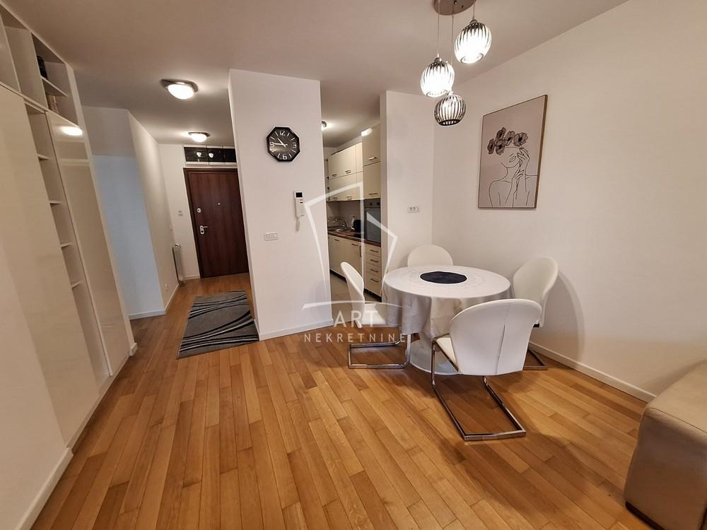 Slika 3 - Uroša Martinovića, Dvosoban stan za izdavanje, 52m2, 1.000€