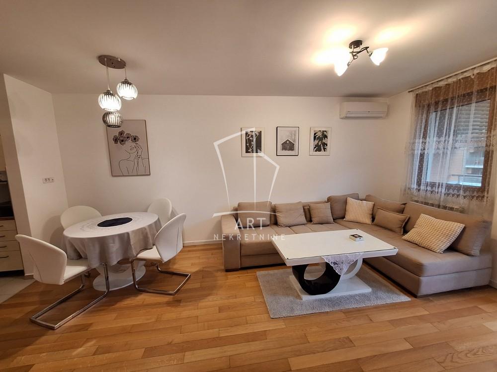 Slika 2 - Uroša Martinovića, Dvosoban stan za izdavanje, 52m2, 1.000€