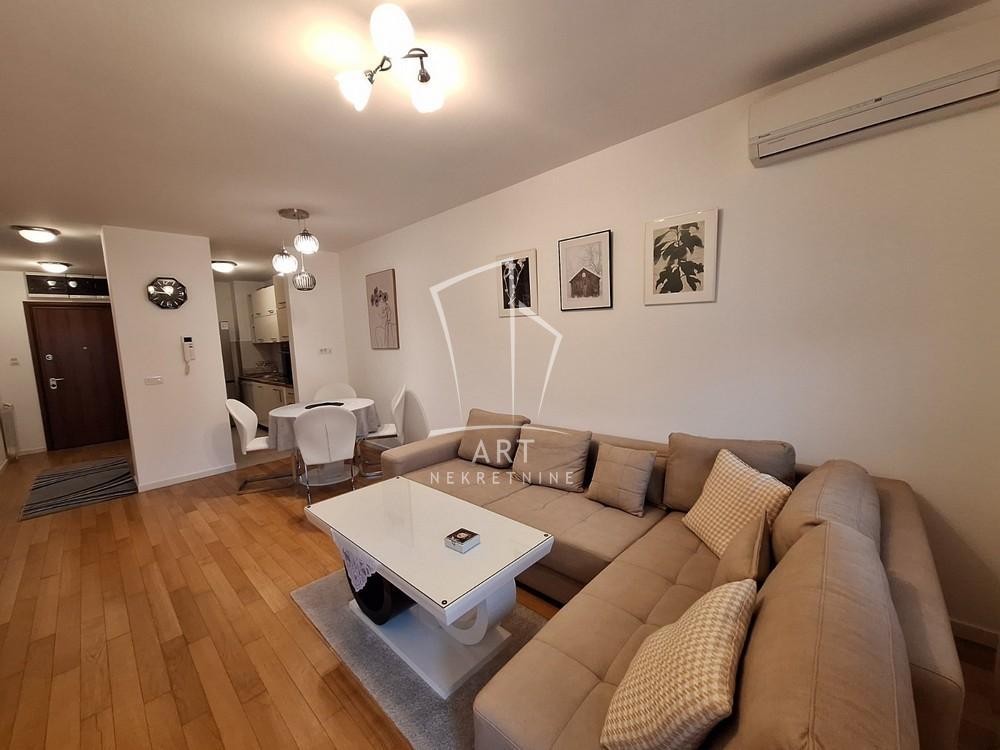 Glavna slika -Uroša Martinovića, Dvosoban stan za izdavanje, 52m2, 1.000€