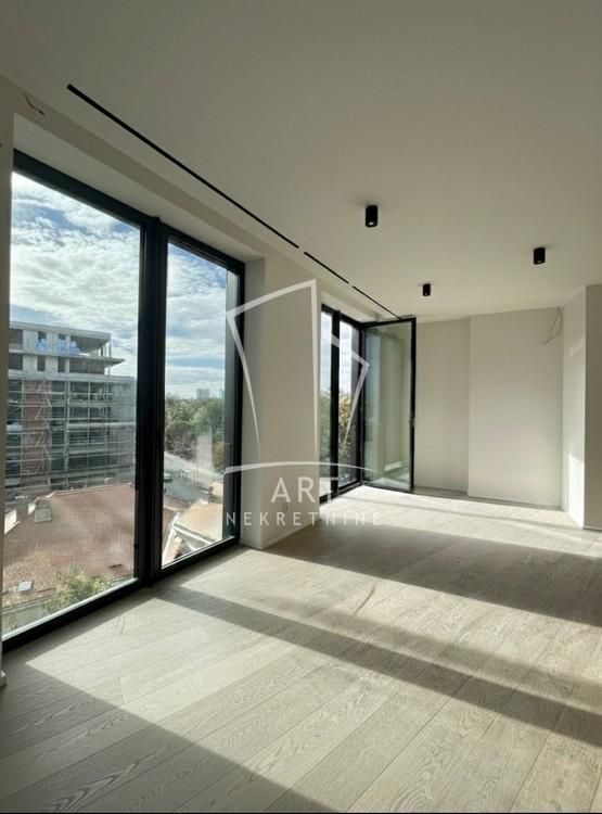 Slika 1 - Cara Uroša, Dvosoban stan za izdavanje, 99m2, 3.500€