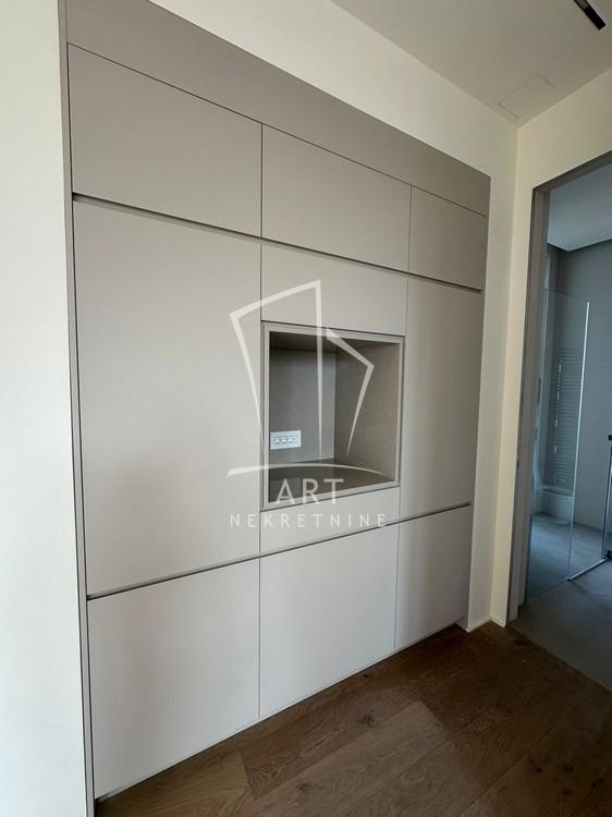 Slika 6 - Cara Uroša, Dvosoban stan za izdavanje, 99m2, 3.500€