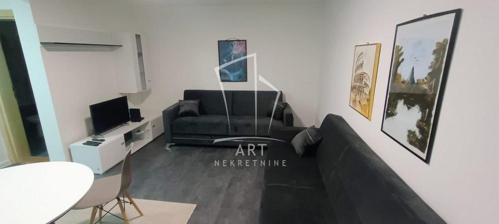 Slika 1 - Murmanska, Jednosoban stan za izdavanje, 37m2, 450€