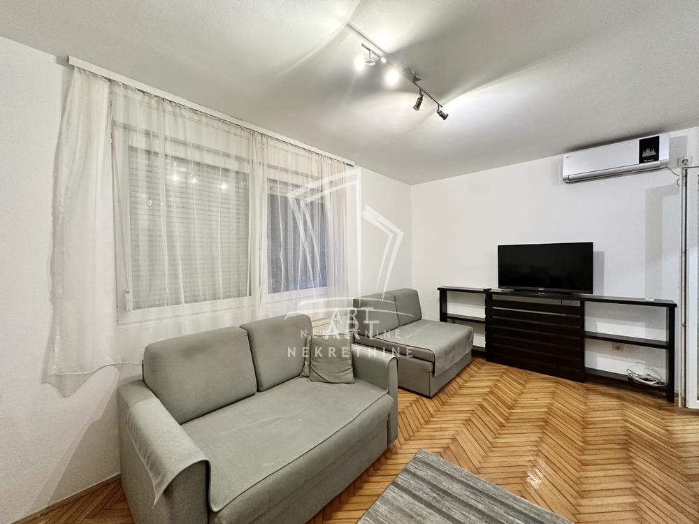 Slika 2 - Ruže Jovanović, Dvosoban stan na prodaju, 44m2, 134.900€