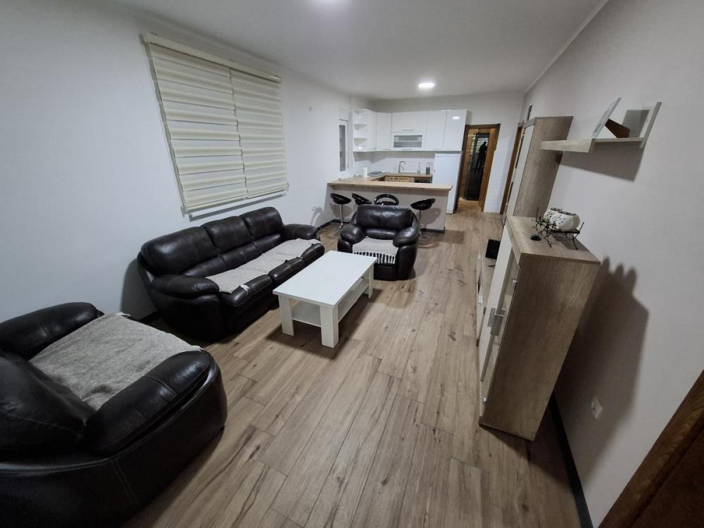 Glavna slika -Trosoban stan za izdavanje, 85m2, 500€