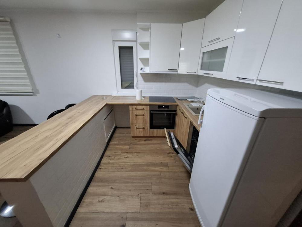 Slika 5 - Trosoban stan za izdavanje, 85m2, 500€