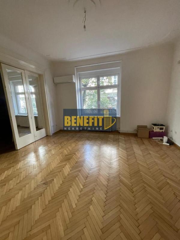 Slika 1 -  Stan na prodaju, 200m2, 1.100.000€