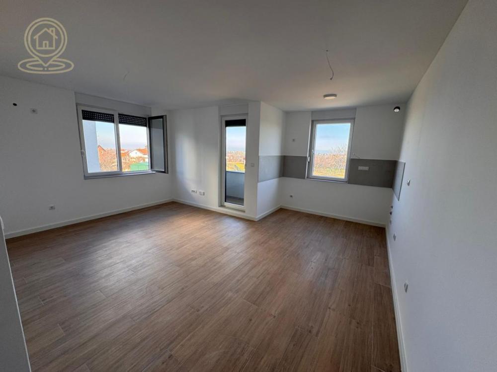 Glavna slika -Četvorosoban stan na prodaju, 72m2, 158.200€