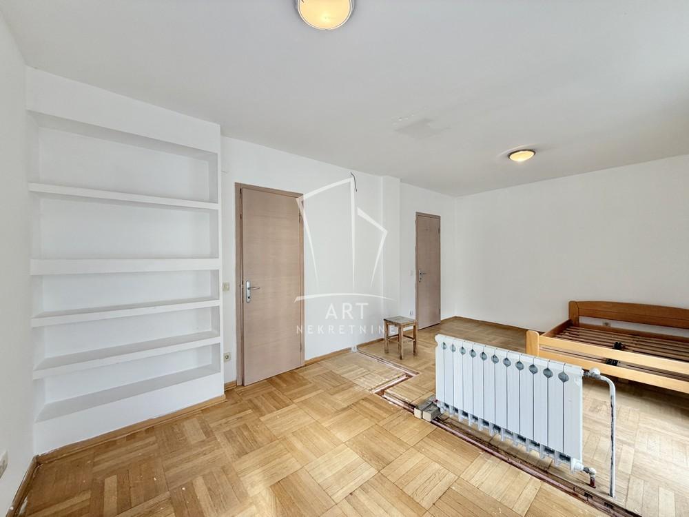 Slika 11 - Nikole Đurkovića, Četvorosoban stan na prodaju, 93m2, 300.000€