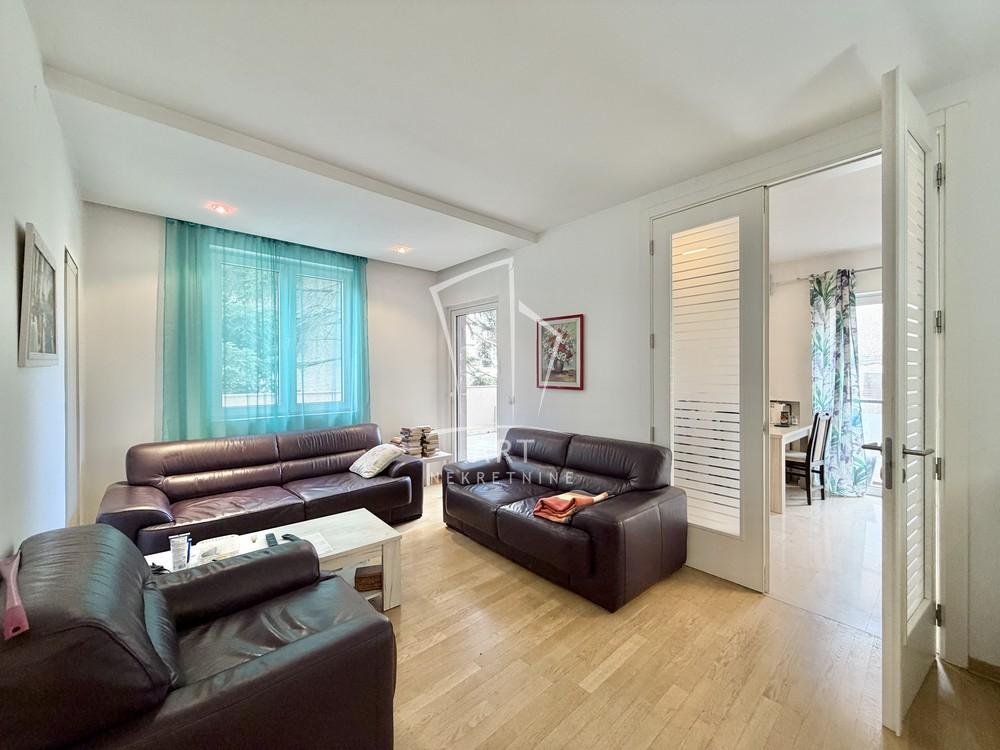 Slika 7 - Nikole Đurkovića, Četvorosoban stan na prodaju, 93m2, 300.000€