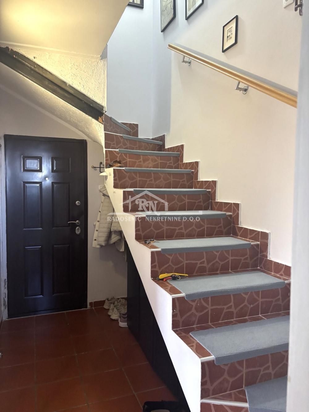 Slika 9 - Primućura Žarka, Dvoiposoban stan na prodaju, 66m2, 120.000€