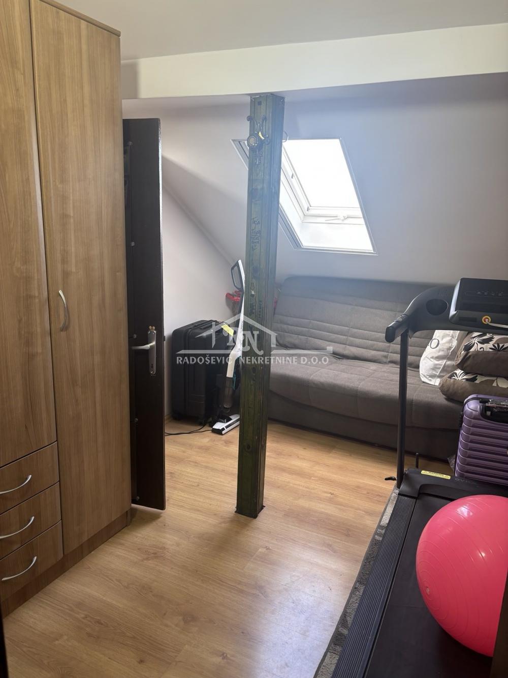 Slika 10 - Primućura Žarka, Dvoiposoban stan na prodaju, 66m2, 120.000€