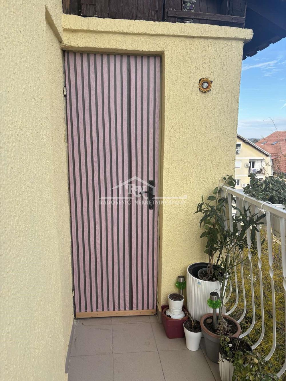 Slika 2 - Primućura Žarka, Dvoiposoban stan na prodaju, 66m2, 120.000€